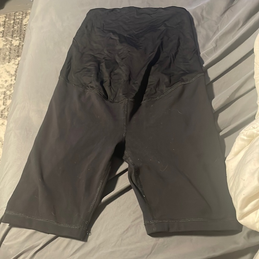 Maternity biker shorts